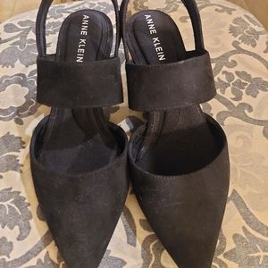 Anne Klein iflex kitten heels